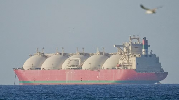Nhu cầu với dầu thô Mỹ tăng vọt do gián đoạn nguồn cung tại eo biển Hormuz