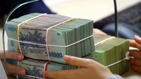 Chuyên gia ADB: Thanh khoản ngân hàng chịu áp lực nhưng vẫn trong tầm kiểm soát, dư địa tài khóa rộng mở