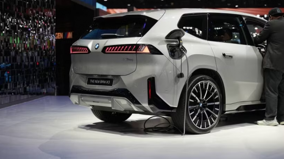BMW kỳ vọng phục hồi nhờ chiến lược xe điện mới