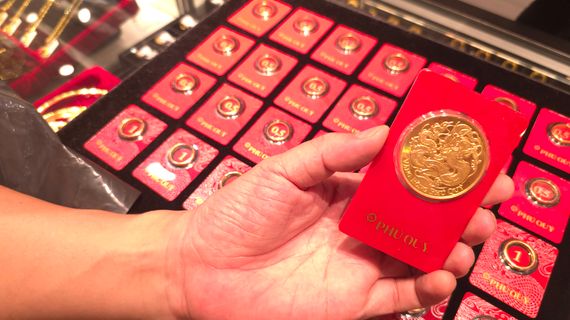 Giá vàng trước cơ hội tăng trở lại mốc 5.000 USD/ounce