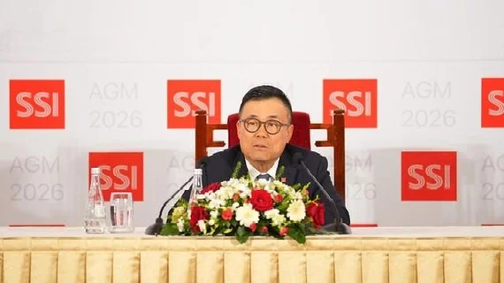 Cổ đông hỏi Chủ tịch có dám hứa cổ phiếu SSI “tăng bằng lần” như Vingroup, ông Nguyễn Duy Hưng trả lời thế nào?