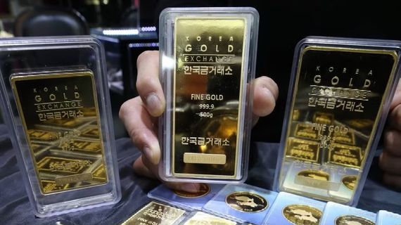 Giá vàng thế giới đi ngang khi nhà đầu tư chờ tín hiệu đàm phán Mỹ-Iran