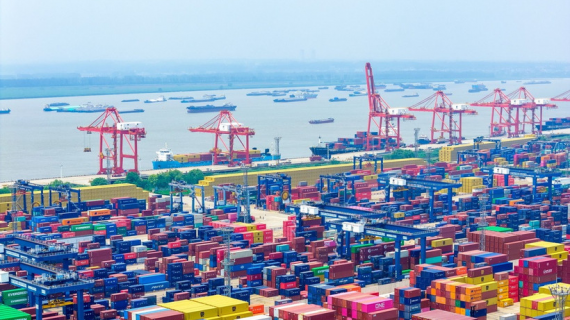 Kinh tế Trung Quốc vững đà giữa biến động Trung Đông