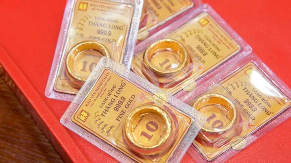 Giá vàng đi ngang, giữ mốc 173 triệu đồng/lượng
