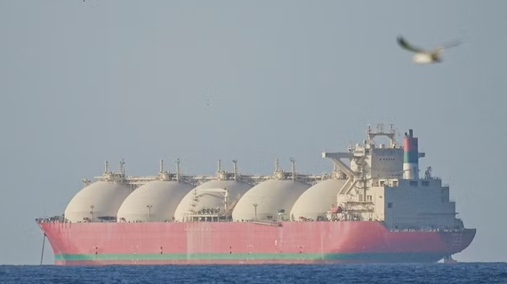 Giá dầu giảm mạnh khi kỳ vọng khơi thông eo biển Hormuz gia tăng