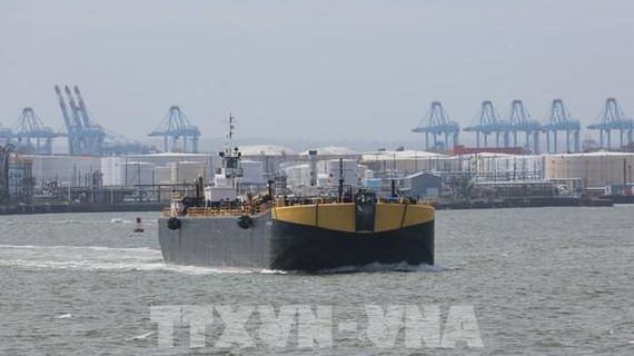 Giá dầu WTI đạt đỉnh giữa sóng gió Trung Đông