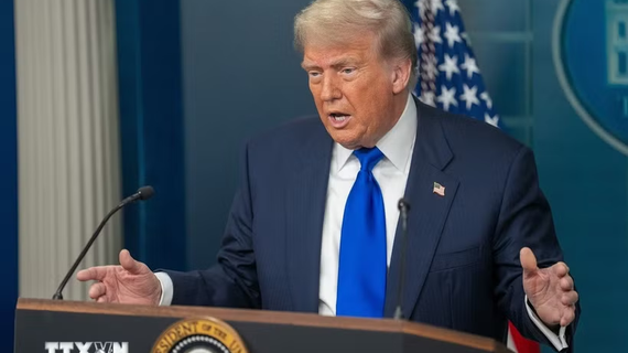 Tổng thống Mỹ Donald Trump đưa lãnh đạo các tập đoàn lớn tới Trung Quốc