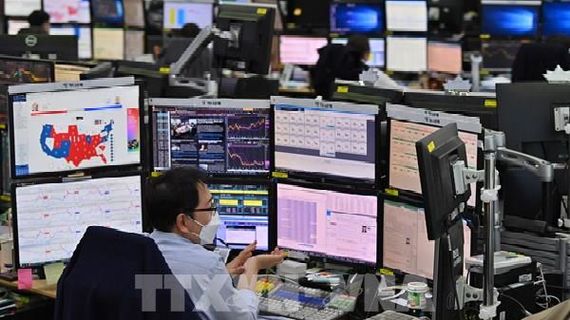 Chứng khoán châu Á lập đỉnh lịch sử: Nikkei vượt mốc 71.000 điểm, KOSPI phá ngưỡng 9.000 điểm