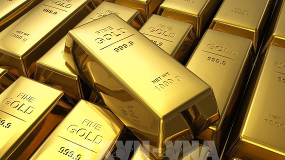 Giá vàng giảm hơn 2% do đồng USD mạnh lên và kỳ vọng Fed tăng lãi suất