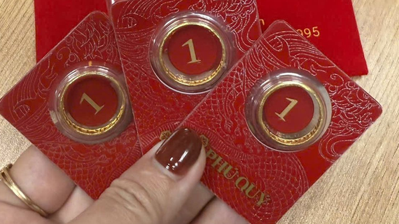 Giá vàng trở lại đường đua đi xuống