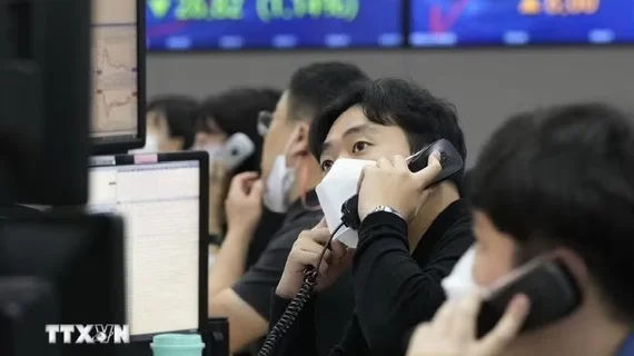 Nỗi lo ngành bán dẫn đạt đỉnh khiến cổ phiếu công nghệ lao dốc
