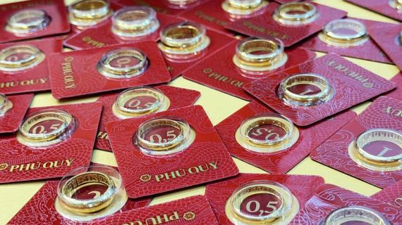 Giá vàng tăng vọt 2 triệu đồng, vượt 148 triệu đồng/lượng