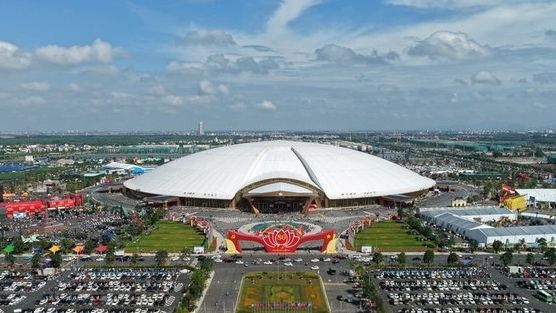 Chủ tổ hợp triển lãm lớn nhất Đông Nam Á lãi gần 3 tỷ đồng/ngày, phần lớn nhờ cho vay, đầu tư