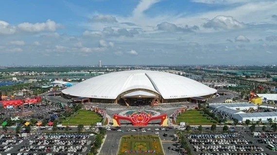 Chủ tổ hợp triển lãm lớn nhất Đông Nam Á lãi gần 3 tỷ đồng/ngày, phần lớn nhờ cho vay, đầu tư