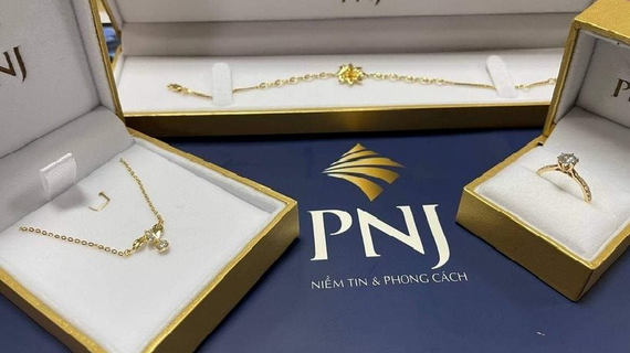 Cổ phiếu PNJ bị bán mạnh, hơn 10 triệu đơn vị “chất sàn”