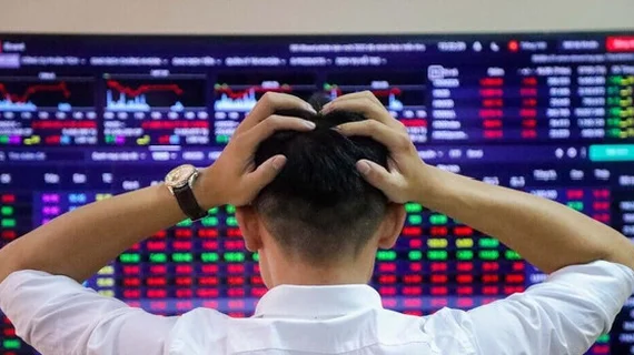 Dragon Capital chỉ ra nghịch lý trên thị trường chứng khoán, gọi tên hai cổ phiếu đang bị định giá thấp hơn giá trị
