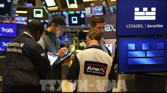 Chỉ số S&P 500 giảm điểm trước khi Mỹ tiến hành hoạt động quân sự mới nhằm vào Iran