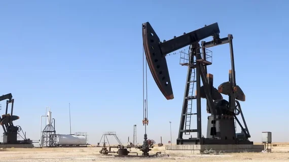 Giá dầu châu Á tăng khi Mỹ cảnh báo phong tỏa hàng hải vô thời hạn đối với Iran