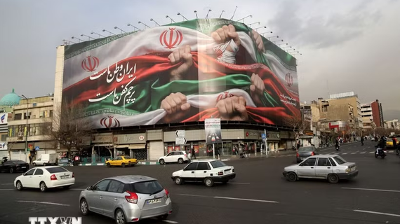 Mỹ phát động chiến dịch kinh tế nhằm vào Iran quy mô lớn