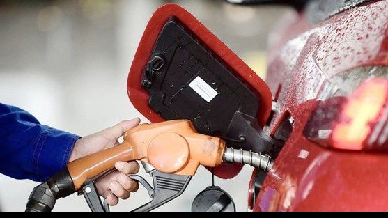Thị trường xăng dầu sắp ‘thanh lọc’: Petrolimex, PVOIL đang nắm 67% thị phần sẽ ra sao?