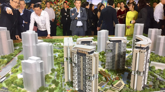 Lãi suất thả nổi chạm mốc 16%/năm, thanh khoản trên thị trường bất động sản giảm và động thái từ cơ quan quản lý