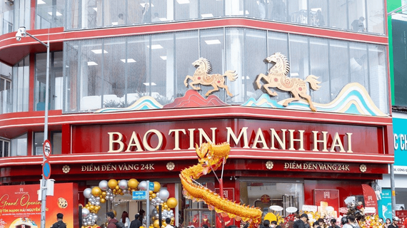 Bảo Tín Mạnh Hải: Có 7 giao dịch nhận đặt cọc vàng miếng là do bị rách vỏ bao bì, phải chuyển đến SJC để đóng lại