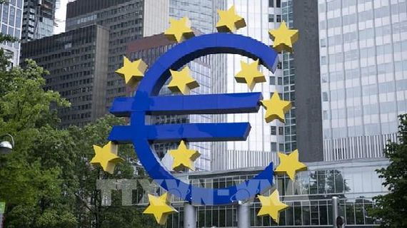 Sức ép lạm phát thúc đẩy ECB thắt chặt chính sách tiền tệ