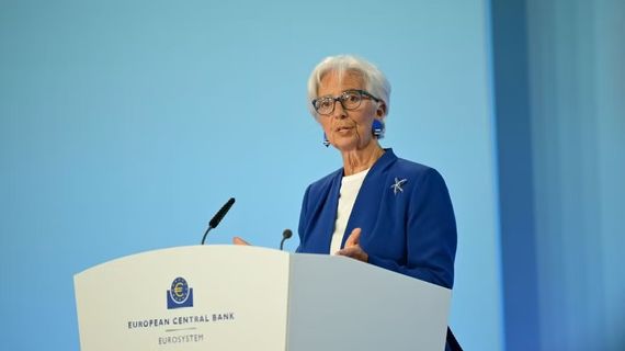 Chủ tịch ECB: Cú sốc lạm phát hiện tại sẽ kéo dài hơn dự đoán