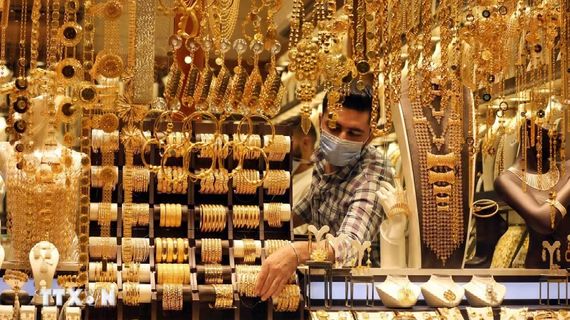 Giá vàng thế giới giảm xuống mức thấp nhất hơn 3 tuần