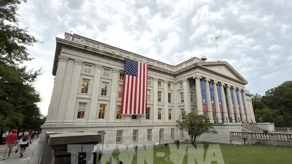 Mỹ phát hành đồng xu 1 USD mang hình Tổng thống Donald Trump