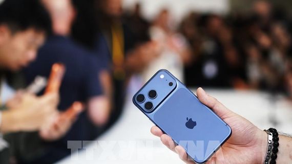 iPhone gập của Apple có nguy cơ khan hàng khi mở bán