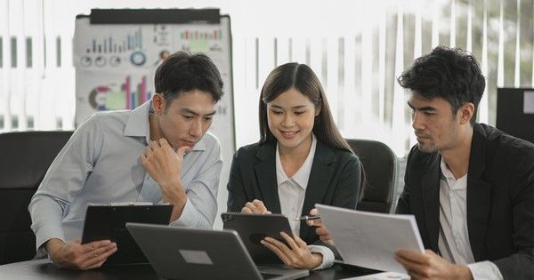 Doanh nghiệp cần chú ý gì để “vượt sóng” cuối năm