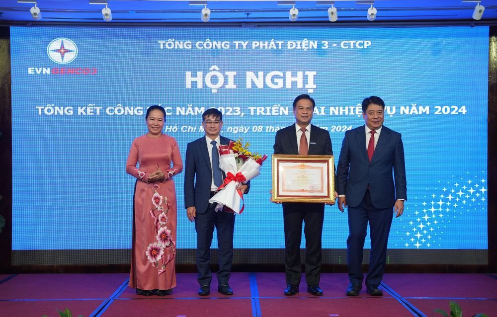 Hội nghị tổng kết công tác Đảng và chuyên môn năm 2023, triển khai nhiệm vụ năm 2024.