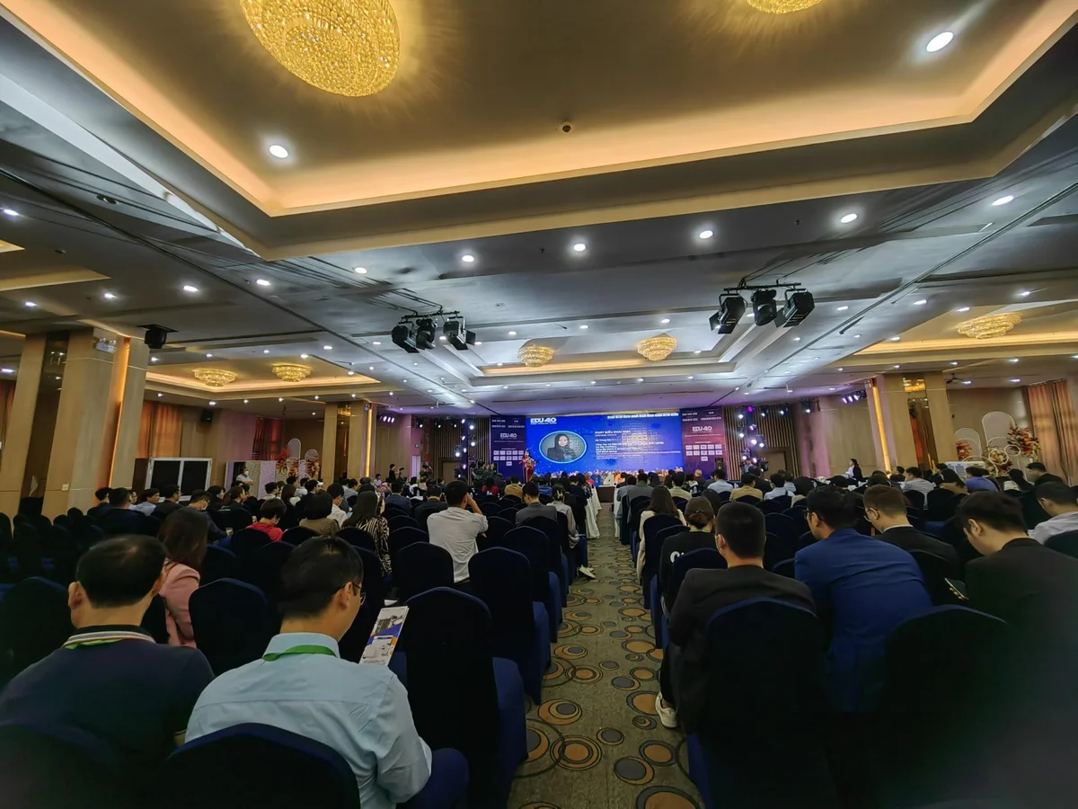 chuyen-doi-so-trong-giao-duc-phai-lay-con-nguoi-lam-trung-tam-20221125200821-3453.jpg