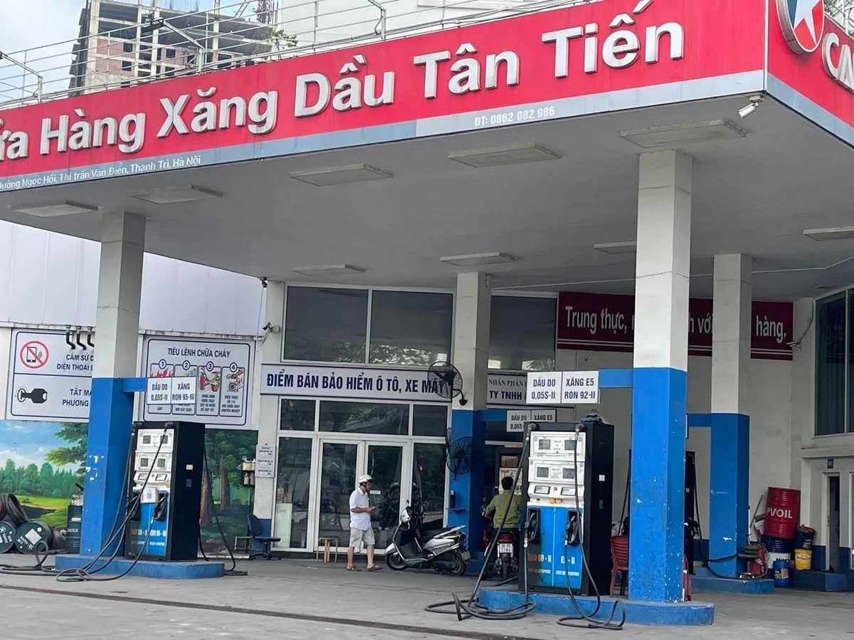 cua-hang-tan-tien-8755.jpg