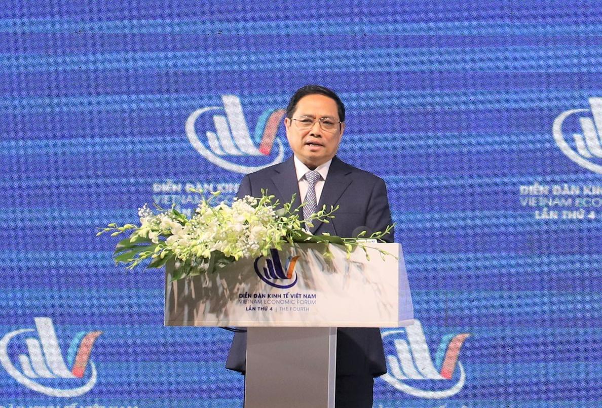 dien-dan-kinh-te-viet-nam-2023-on-dinh-kinh-te-vi-mo-vung-vang-vuot-qua-thach-thuc-20221212175623-8462.jpg