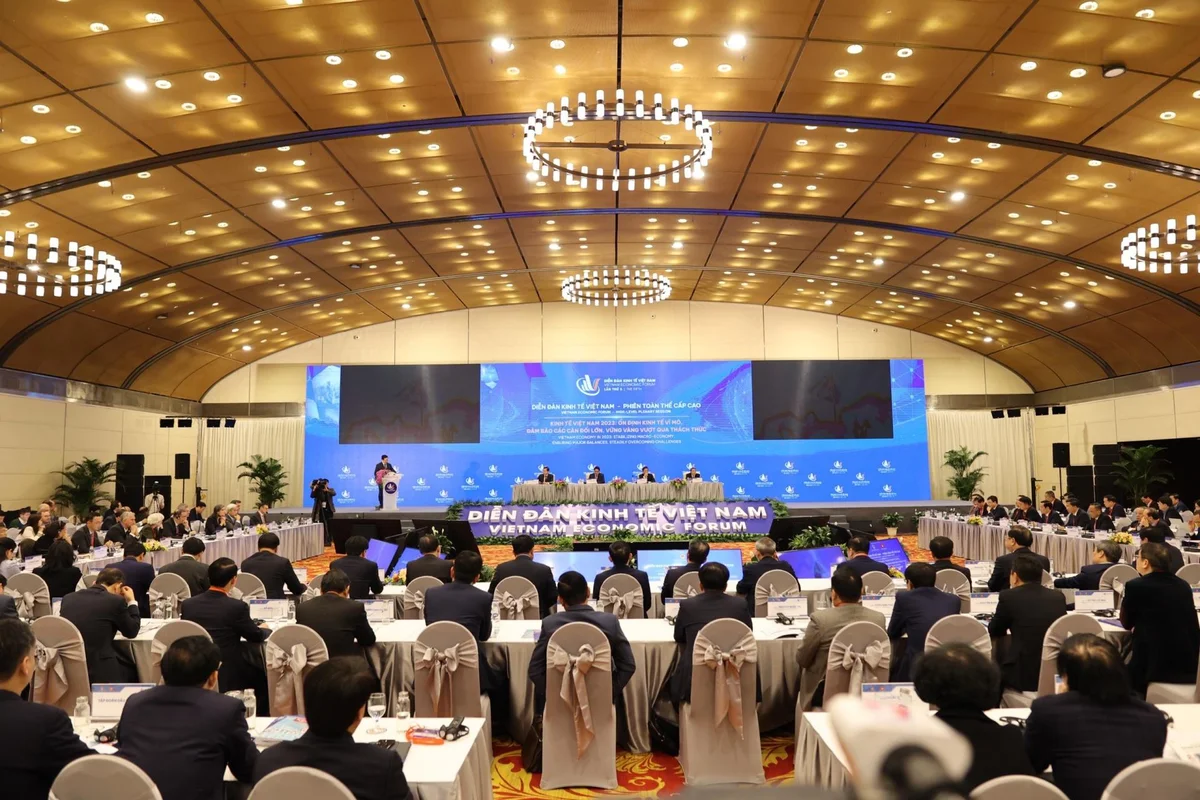 nhieu-van-de-nong-dinh-huong-lon-duoc-thao-luan-tai-dien-dan-kinh-te-viet-nam-2023-20221217174922-1509.jpg