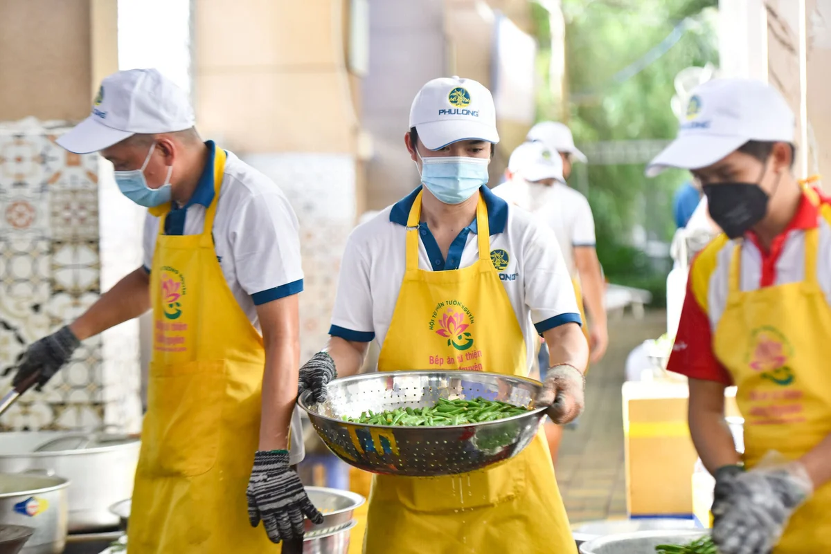 hinh-6-bua-com-yeu-thuong-6426.jpeg