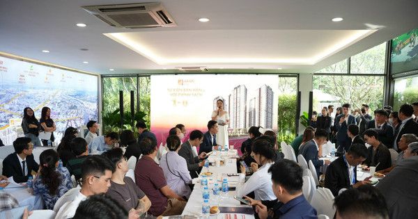 Người mua bất động sản liên tục "rút hầu bao" cận Tết