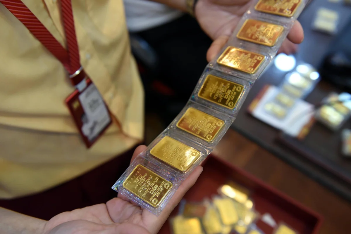 Giá vàng SJC vượt mốc 75 triệu đồng/lượng.