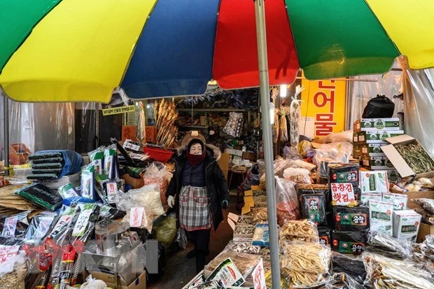 Một quầy hàng tại chợ Namseong ở Seoul, Hàn Quốc. Ảnh: AFP/TTXVN