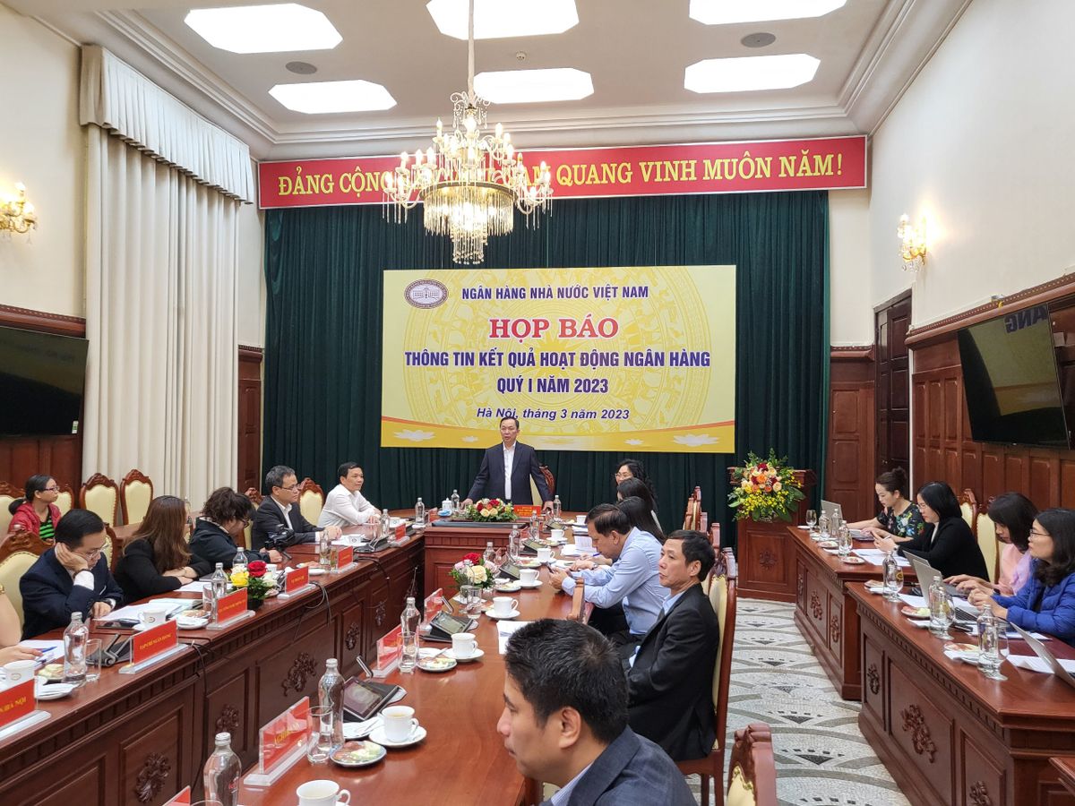 Toàn cảnh cuộc họp báo của Ngân hàng Nhà nước.