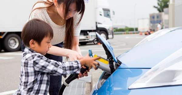 Trung Quốc: Xe điện đã rẻ hơn xe xăng