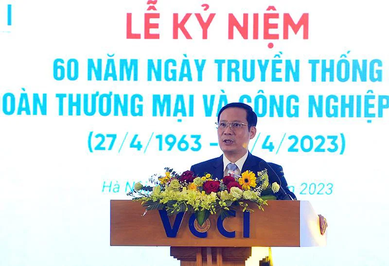 ongcong-2-1-1805.jpg