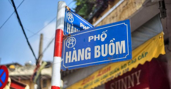Ngân hàng đại hạ giá bất động sản phố cổ