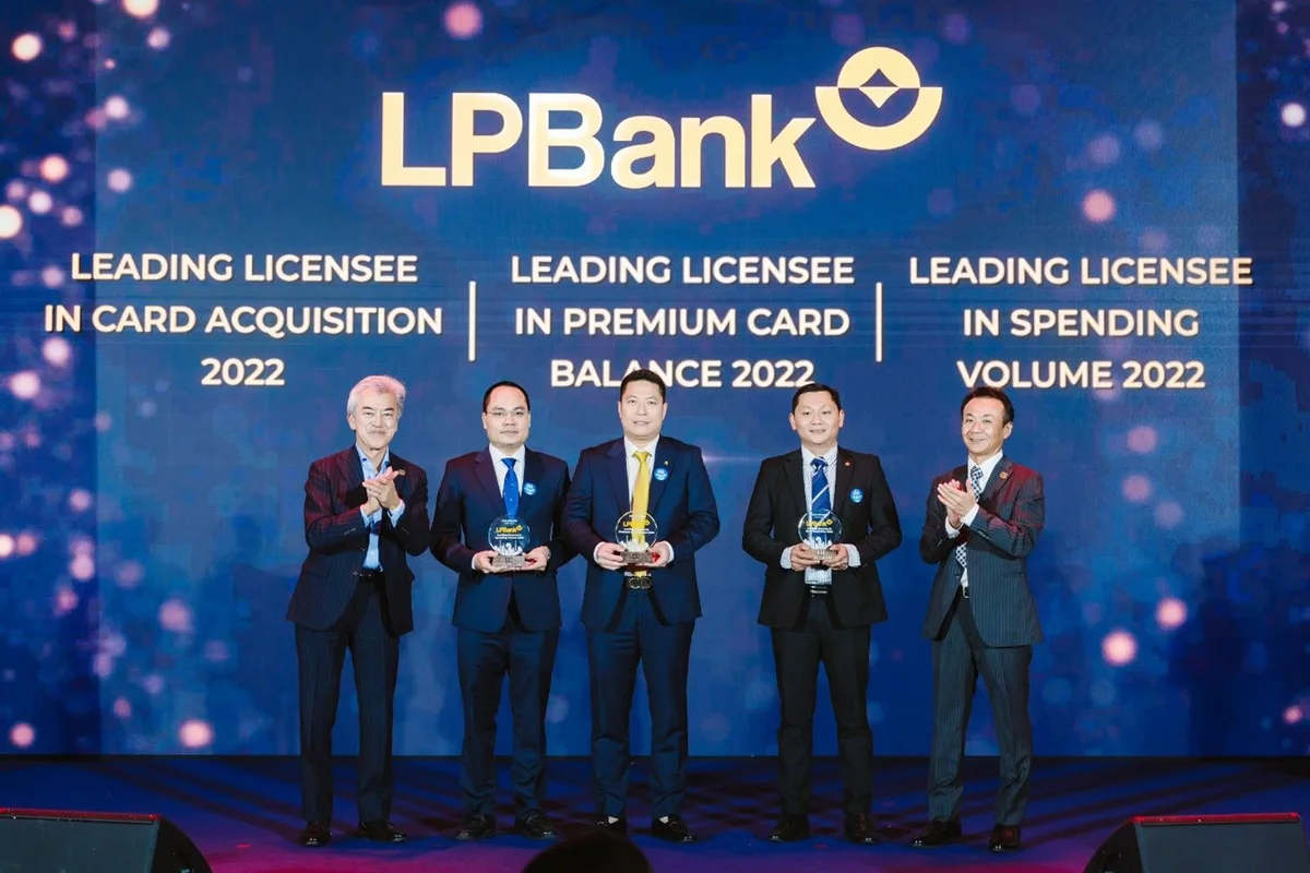 lpbank1-3776.jpg