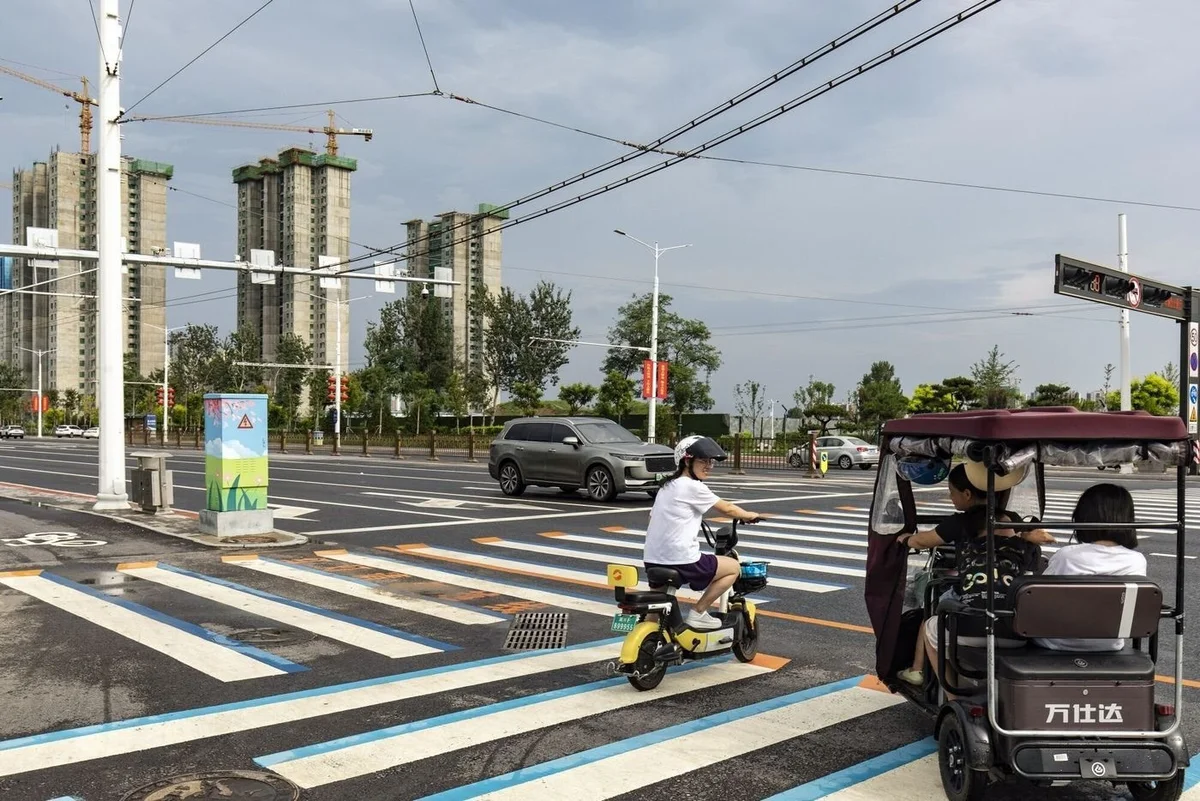 WSJ: Nhà phát triển lớn nhất khó đứng vững, lĩnh vực bất động sản của Trung Quốc vẫn chưa thấy "điểm sáng"