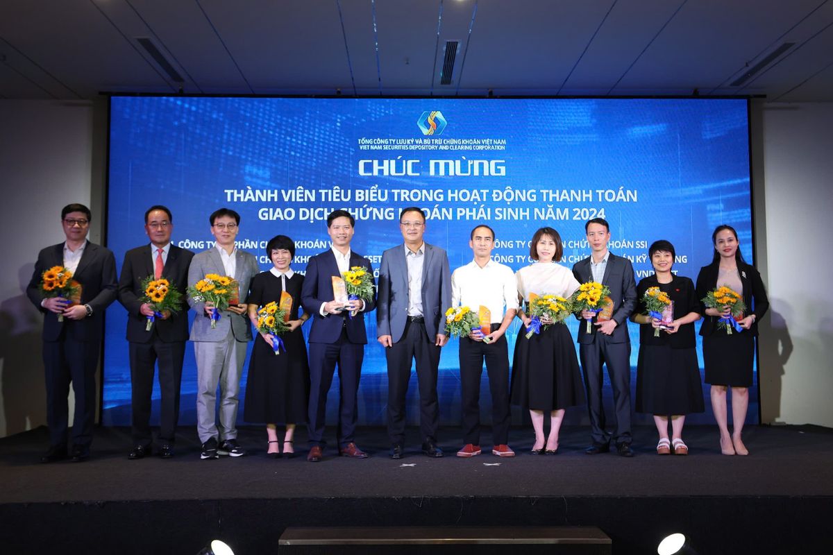 DNSE được vinh danh thành viên tiêu biểu về giao dịch chứng khoán phái sinh