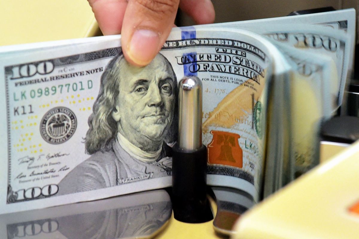 Giá USD ngân hàng quay đầu giảm