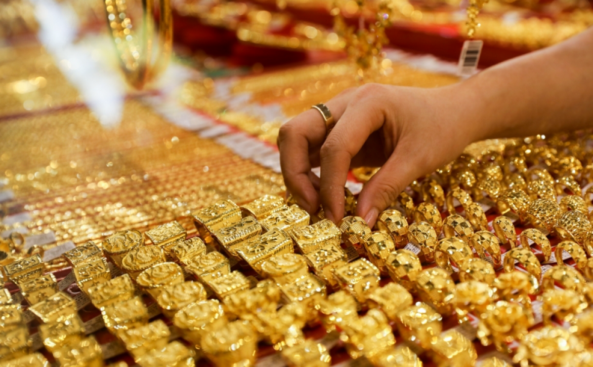 Giá vàng SJC tiếp tục đi lên.